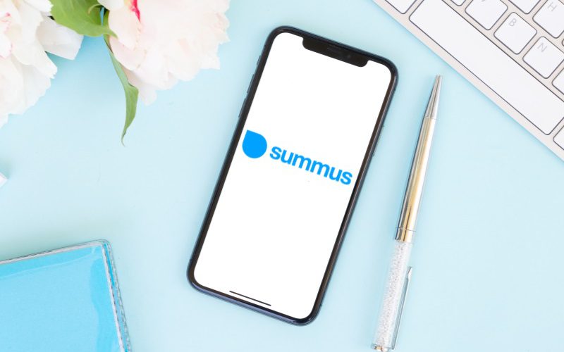 Summus logo on a smartphone